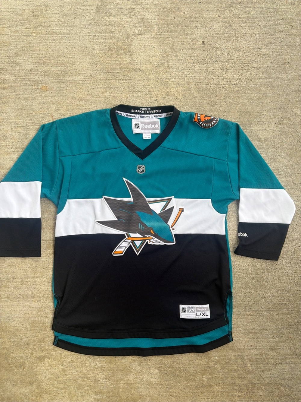 Reebok Youth San Jose Sharks Teal & Black Hockey Jersey size L